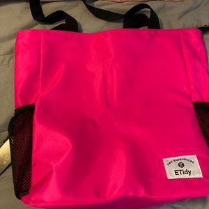 Travel tote bag with insert